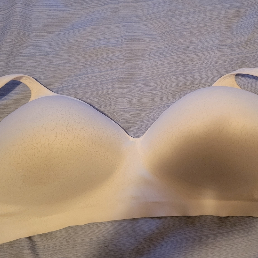 Women's white pre-owned Bra